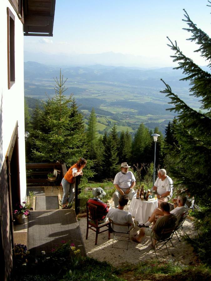 Apartment Haus Andrea Sankt Stefan im Lavanttal Bagian luar foto